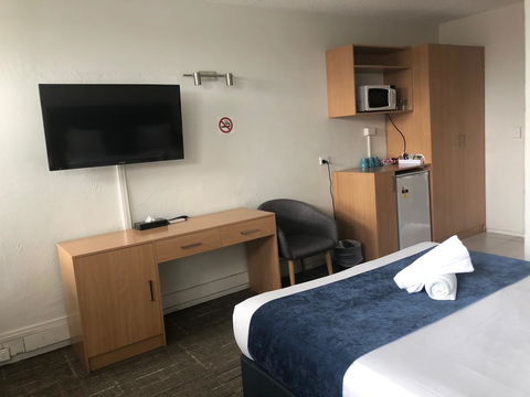 Parkdale Motor Inn - Inverell Accommodation 3