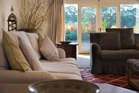 Paul Bangay The Farmhouse - Inverell Accommodation 3