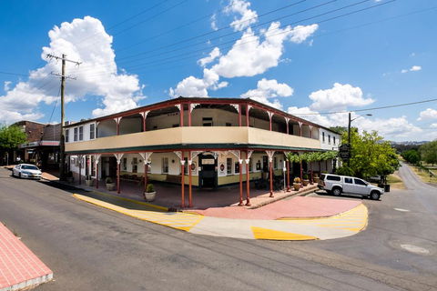 Peel Inn Nundle - Inverell Accommodation 0