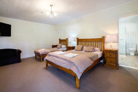Peel Inn Nundle - Inverell Accommodation 1