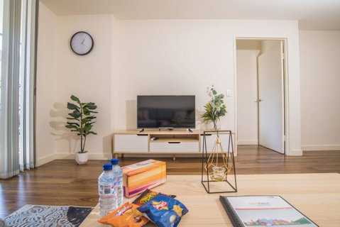 Perfect Accessible 1bed1bath Wolli Creek APT - Inverell Accommodation 1