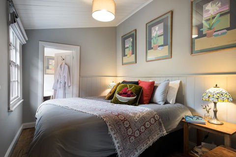 Persimmon - Inverell Accommodation 1
