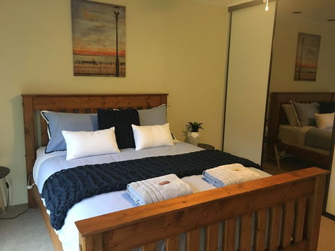 Petes Place - Inverell Accommodation 0