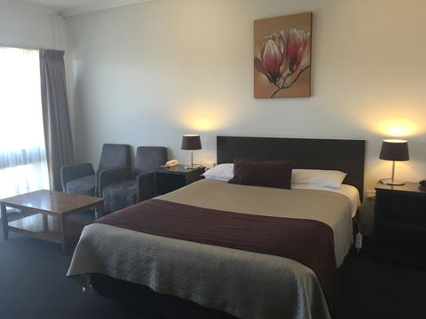 Ploughmans Motor Inn - Inverell Accommodation 1