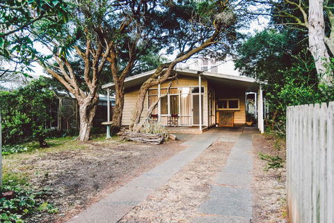 Point Lonsdale Beach House - Inverell Accommodation 0