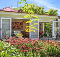 Poppy Cottage-delightful pet friendly weatherboard - Inverell Accommodation