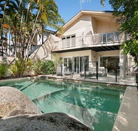 Port Douglas Condo - Inverell Accommodation