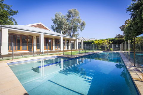 Potteroo - Inverell Accommodation 2