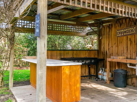 Powlett Place - Inverell Accommodation 3