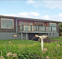 Prime Position - across from seven mile beach - Inverell Accommodation