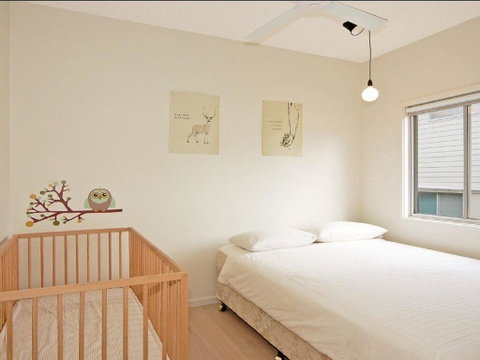 Prime Position - Across From Seven Mile Beach - Inverell Accommodation 2