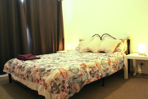 Private Room, Awesome Amenities - Molonglo Valley - Inverell Accommodation 3