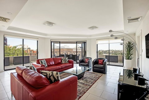 PYRMONT/DARLING HARBOUR MODERN 3 BED PENTHOUSE APARTMENT - Inverell Accommodation 1