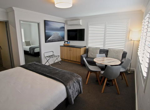 Quays Hotel - Inverell Accommodation 2