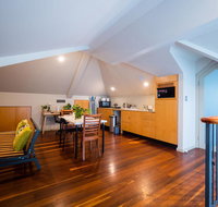 Quiet Private Studio In Strathfield with Kitchenette and Private Bathroom 3min to Station sleeps 6 - Inverell Accommodation