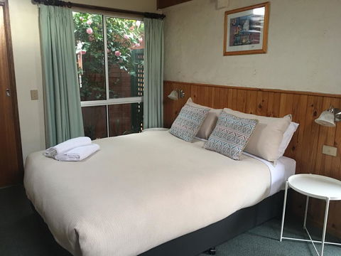 Railway Motel Myrtleford - Inverell Accommodation 0