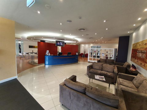 Ramada Encore By Wyndham Dandenong - Inverell Accommodation 1
