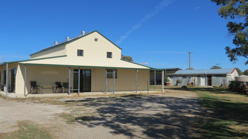 Winton ACT Inverell Accommodation