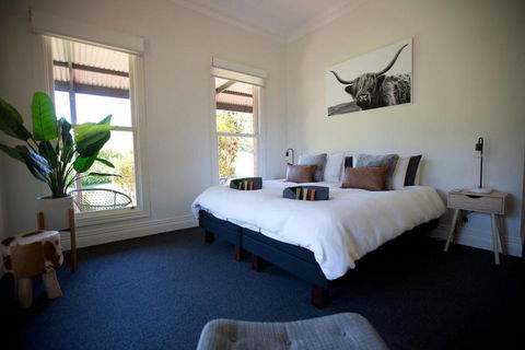 Ridge Line Riders Luxury Retreat - Inverell Accommodation 1
