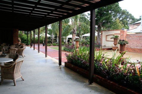 Rose & Crown Hotel - Inverell Accommodation 3