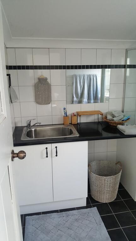 Rosslyn Cottages - Inverell Accommodation 2