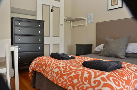 Royal Gatton Hotel - Inverell Accommodation 3