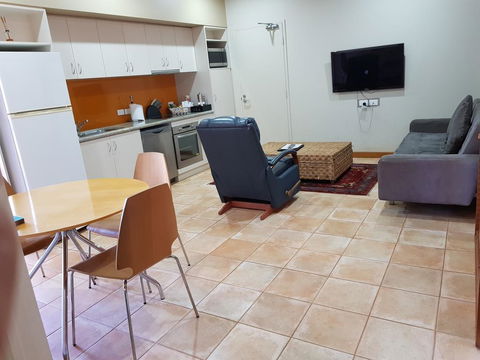 Samson Beach Chalets - Inverell Accommodation 2