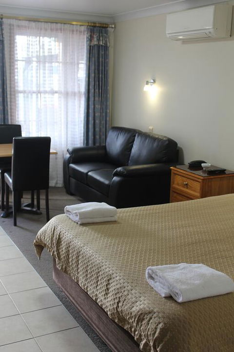 Sandstock Motor Inn Armidale - Inverell Accommodation 3