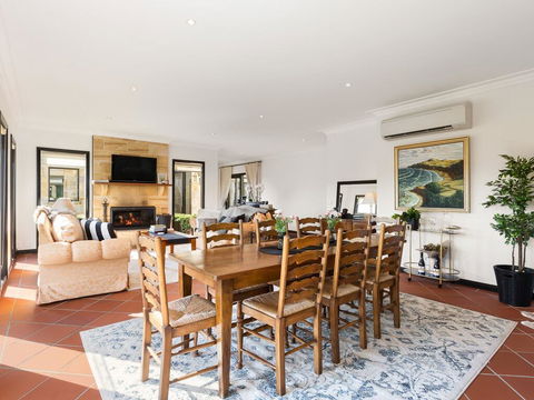 Sandstone Estate - Inverell Accommodation 2