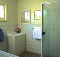 Schoolhouse Cottage American River - Inverell Accommodation