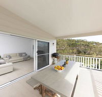 Seal Rocks Beach House ....Sugarloaf - Inverell Accommodation