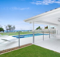 Sentosa on Tugun - Beachfront 5 Bedroom - Inverell Accommodation
