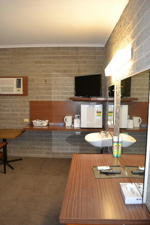 Shamrock Hotel Motel Balranald - Inverell Accommodation 1