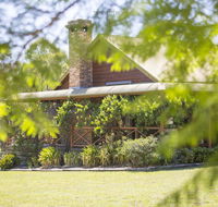 Silky Oak Cottage - Inverell Accommodation