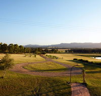 Silver Springs 4br Cottage with Wifi Views Olives and Space . Fireplace Views Olives and Space - Inverell Accommodation