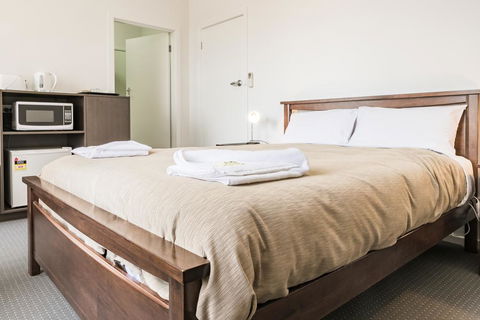 Somerset Hotel - Inverell Accommodation 0