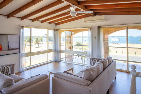 South Coast Retreat - Inverell Accommodation 2