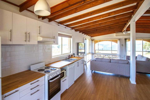 South Coast Retreat - Inverell Accommodation 3