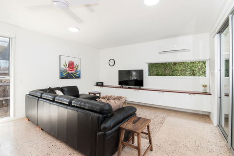 Southern Grampians Cottages - Inverell Accommodation 3