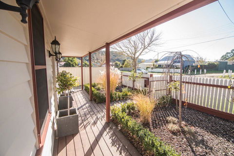 Sovereign Hideaway - Inverell Accommodation 3