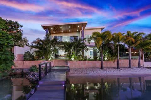 Space & Seclusion On The Water, Noosa Heads - Inverell Accommodation 0