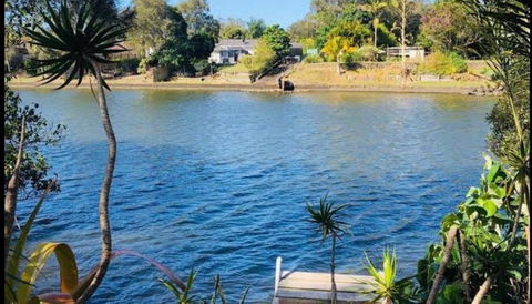 Spacious 2 Bedroom Beach Side Apartment - Close To Shopping Centre With Coles, Health Food Shop, Sushi, Pizza, Cafes, Hairdresse - Inverell Accommodation 0