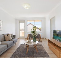 Spacious apartment in trendy Sydney neighbourhood - Inverell Accommodation
