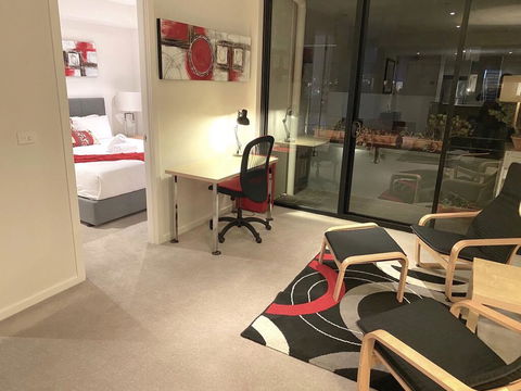 Spacious Seaviews - StayCentral - Inverell Accommodation 2