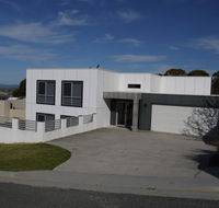 Spectacular Holiday Living - Inverell Accommodation
