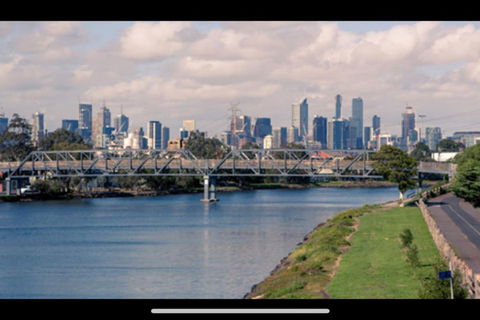 Spectacular River Views In Fabulous Footscray. - Inverell Accommodation 0