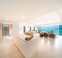 Splendeur Sur La Mer - One Bedroom - Inverell Accommodation