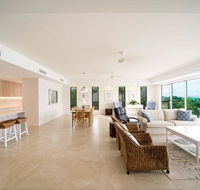 Splendeur Sur La Mer - Three Bedroom - Inverell Accommodation
