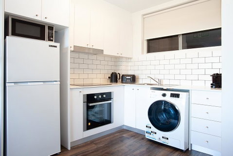 Sprawling City Views And Balcony In Cosy Apartment - Inverell Accommodation 3