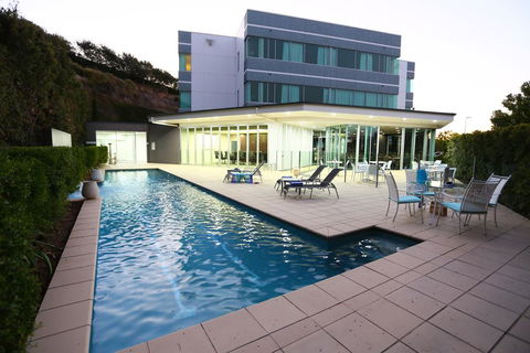 Springfield Lakes Boutique Hotel - Inverell Accommodation 0